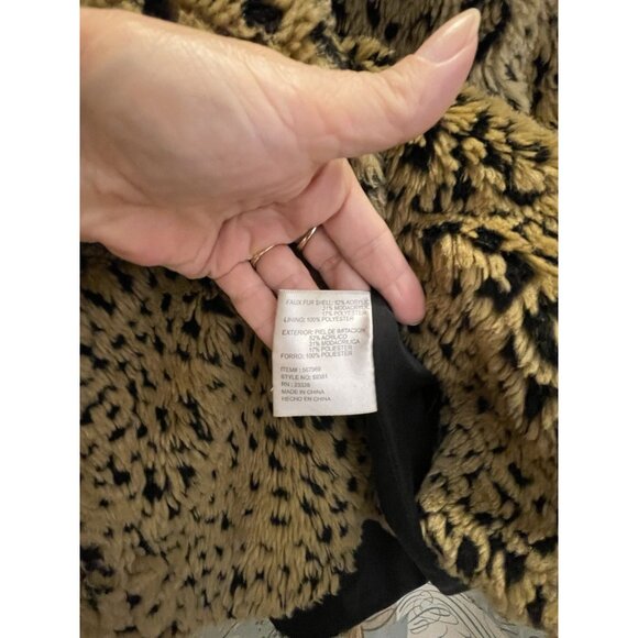 Kristen Blake Faux Fur Leopard Vest Womens Lg Animal Print Turtle Neck Winter - Picture 10 of 13